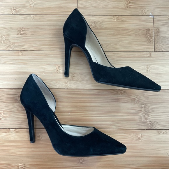 Vince Camuto Faiva classic black suede pumps - Picture 2 of 4